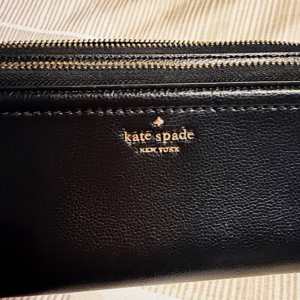 Kate Spade Large Black Textured Leather Wallet - Picture 2 of 8